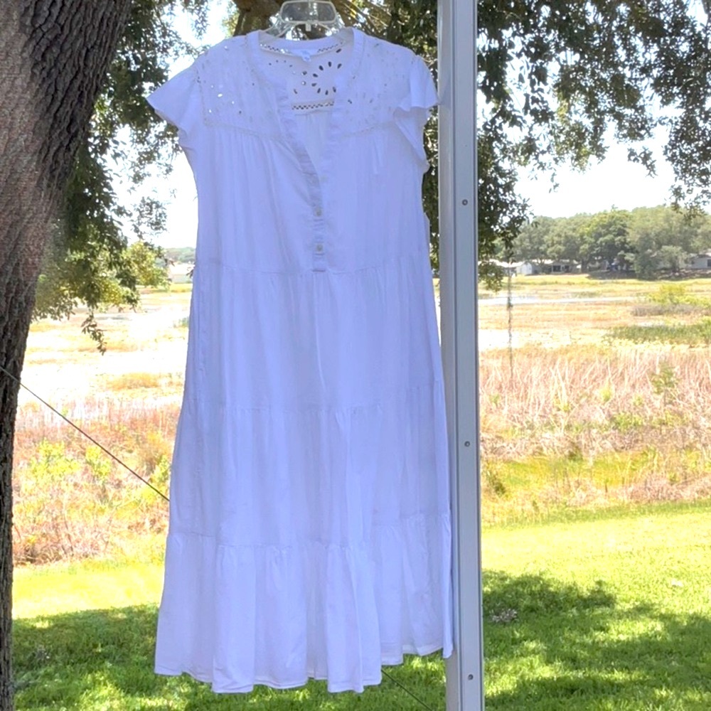 Tiered eyelet trimmed, flutter sleeve midi dress